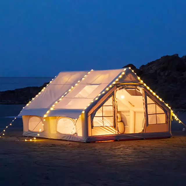 tienda de campaña al aire libre